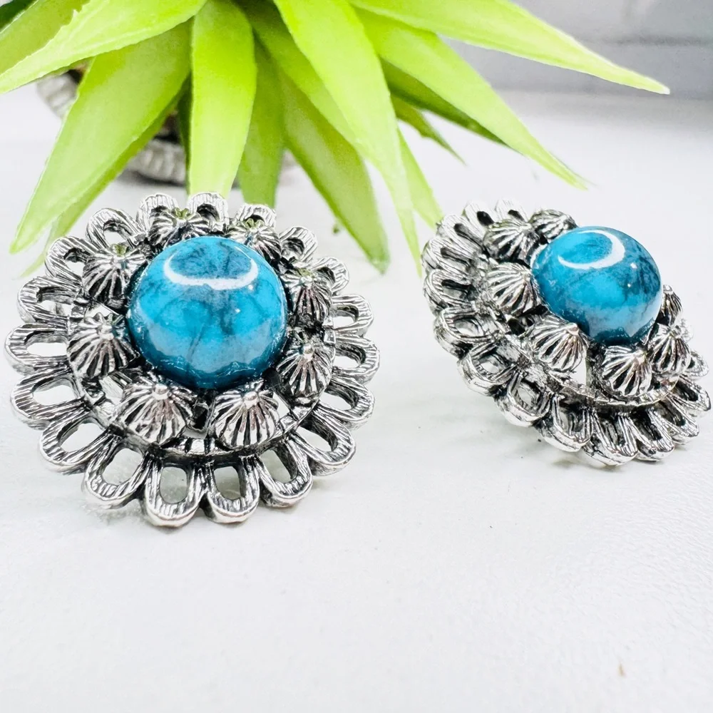 Vintage 70s Dark Faux Turquoise Medallion Antique Silver Tone Clip On Earrings
